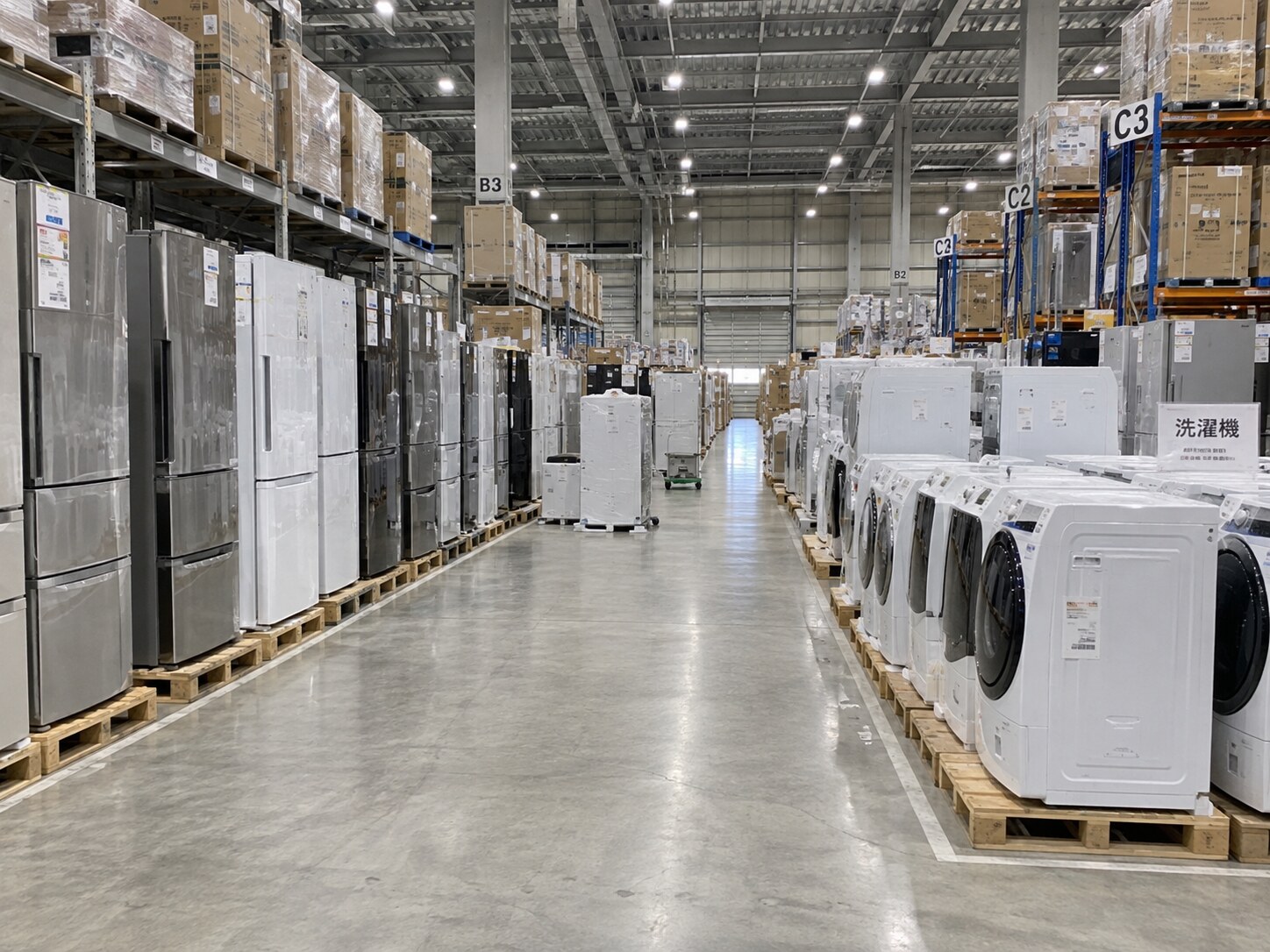 冷蔵庫・洗濯機などの大型家電を保管する倉庫